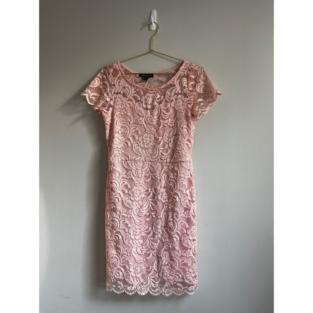 Streetwear Society Pink Floral Lace Sheath Dress Short Sleeve Scalloped Hem L/G